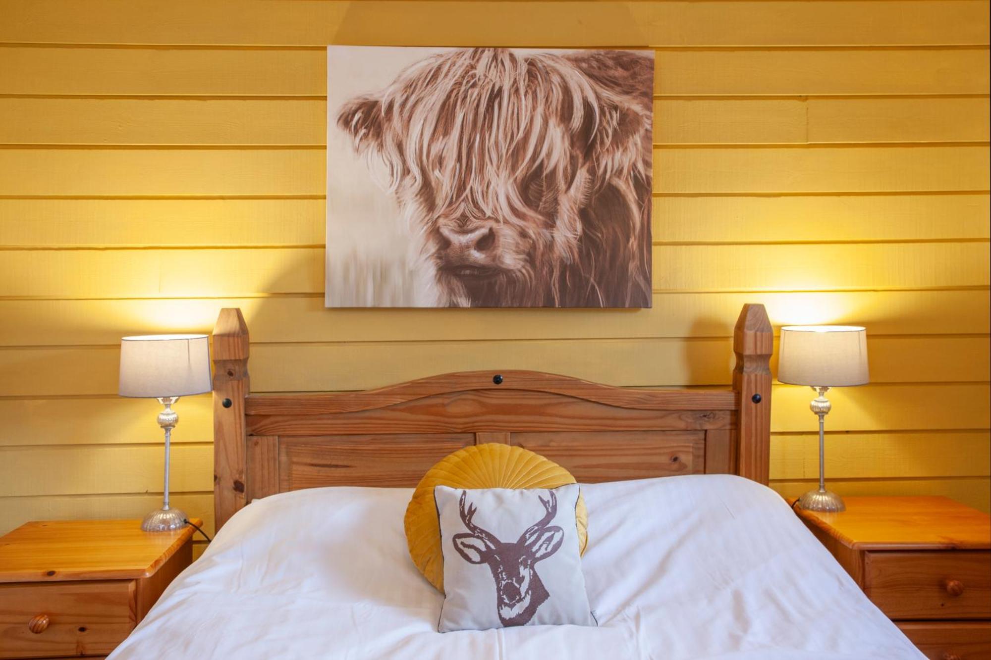 Appin Holiday Homes -Caravans, Lodges, Shepherds Hut And Train Carriage Stays Exterior photo