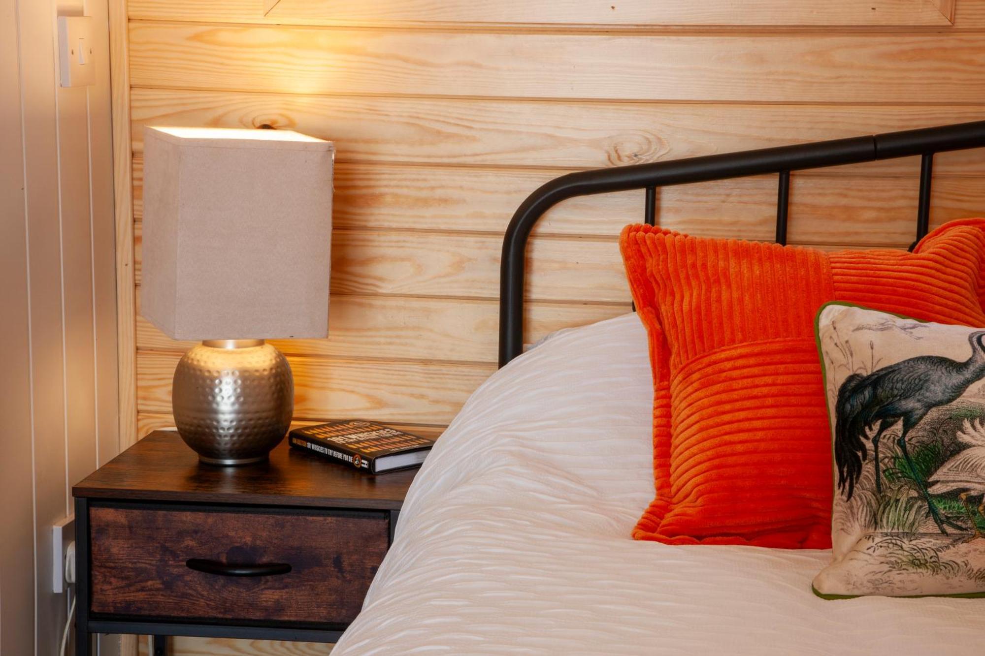 Appin Holiday Homes -Caravans, Lodges, Shepherds Hut And Train Carriage Stays Exterior photo
