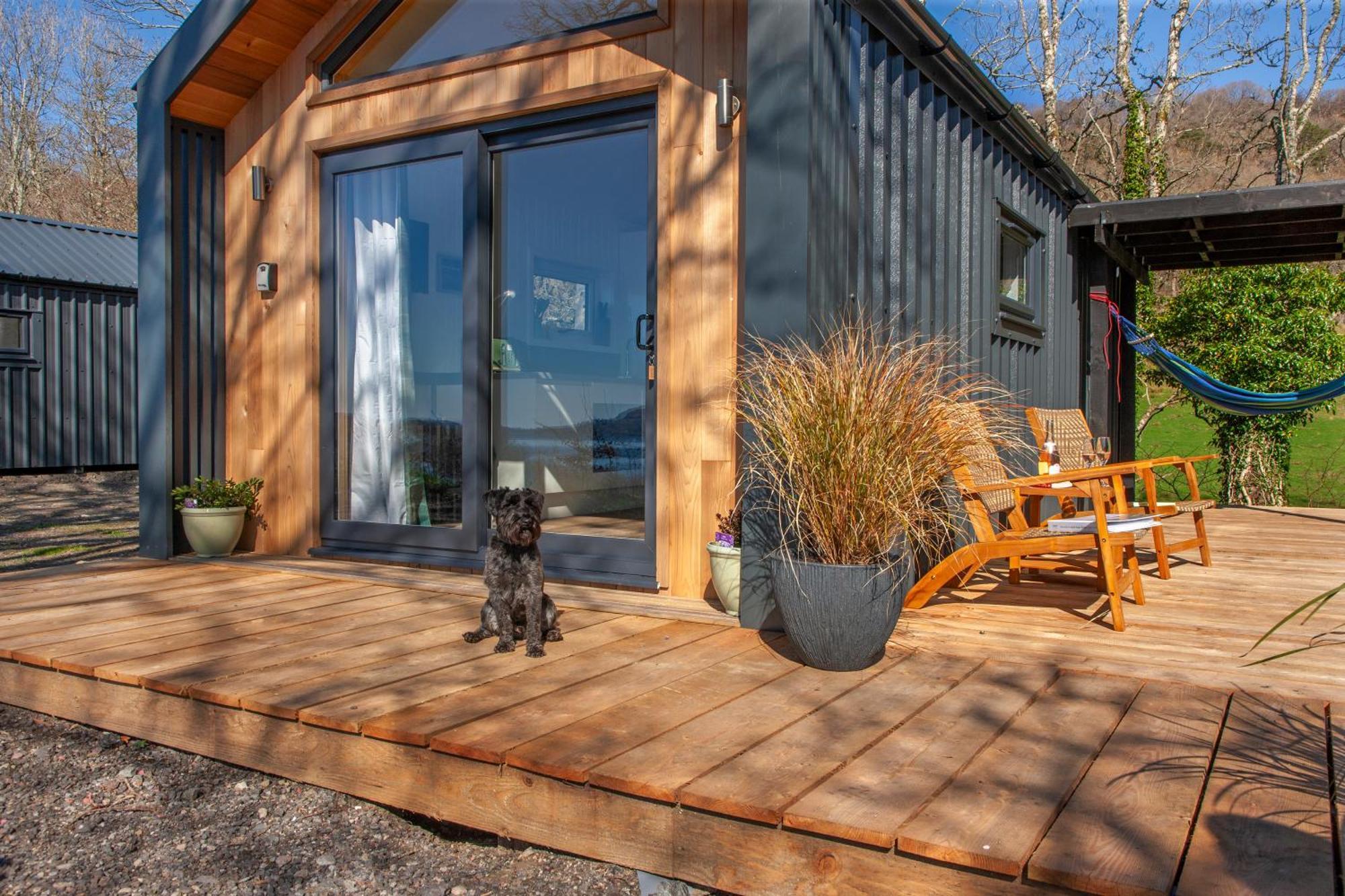 Appin Holiday Homes -Caravans, Lodges, Shepherds Hut And Train Carriage Stays Exterior photo