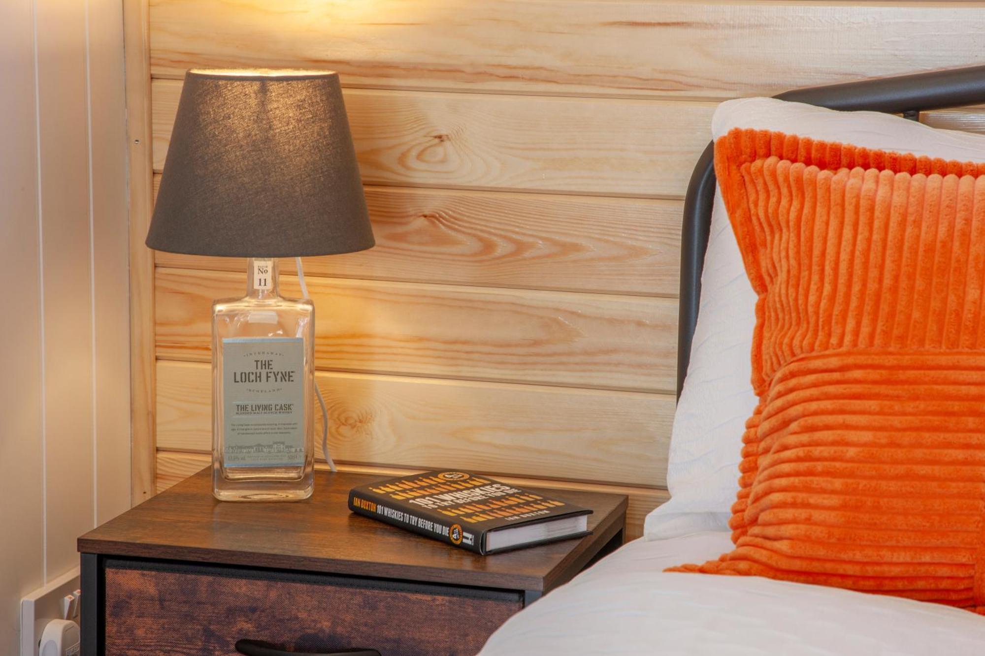 Appin Holiday Homes -Caravans, Lodges, Shepherds Hut And Train Carriage Stays Exterior photo